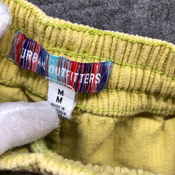 Urban Outfitters Yellow Corduroy Volley Short Mens M Pull On Relaxed Pleated - Picture 8 of 10